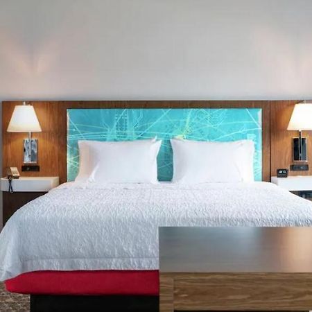 Hampton Inn & Suites Далхарт Экстерьер фото