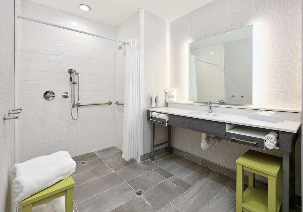 Hampton Inn & Suites Далхарт Номер фото