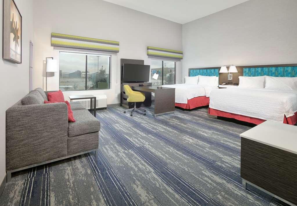 Hampton Inn & Suites Далхарт Номер фото